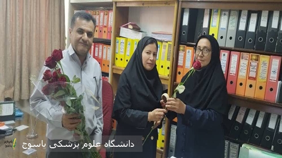 تقدیر-و-تشکر-از-کارمندان-دانشکده-به-مناسبت-روز-کارمند