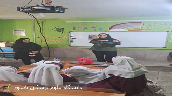 آموزش-دانش-آموزان-و-توزیع-رایگان-خمیر-دندان-و-مسواک-بین-دانش-آموزان-مدارس-لنده--⊕-تصاویر-