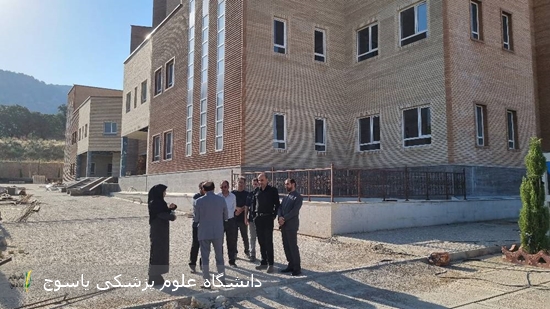 بازدید-میدانی-رئیس-دانشگاه-علوم-پزشکی-یاسوج-از-پروژه-دانشکده-پرستاری-در-نخستین-ساعات-صبح