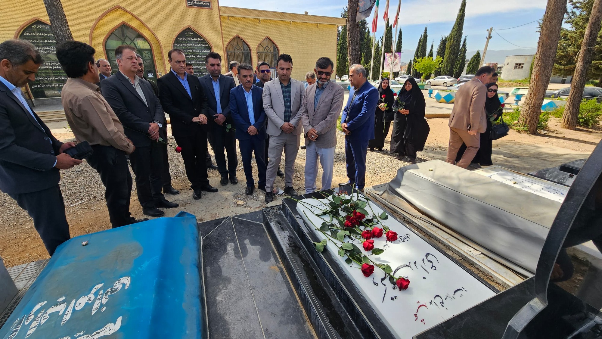 آغاز هفته سلامت در یاسوج با ادای احترام به شهدا و تأکید بر عدالت در سلامت و پزشک خانواده