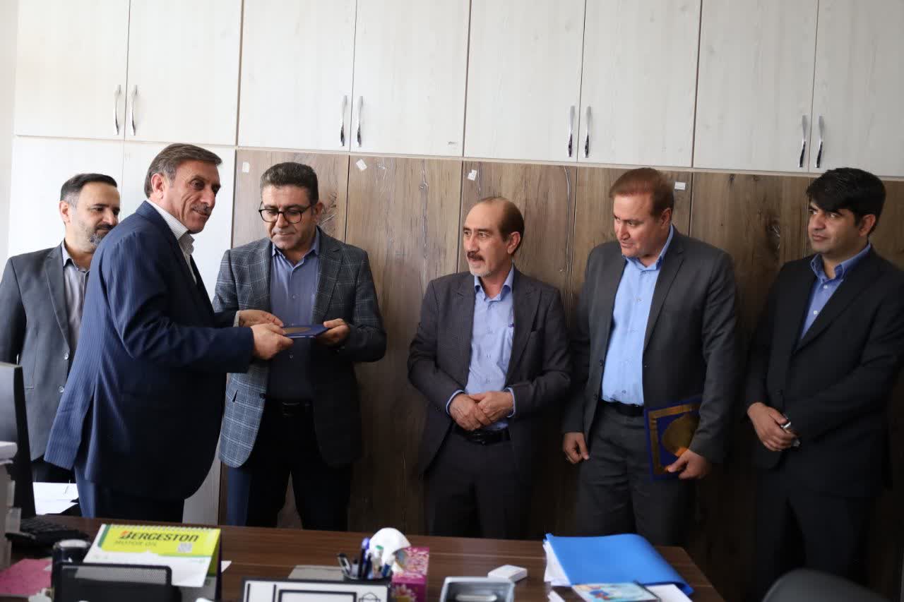 تکریم و معارفه سرپرست مدیریت بازرسی، ارزیابی عملکرد و پاسخگویی به شکایات دانشگاه علوم پزشکی یاسوج برگزار شد