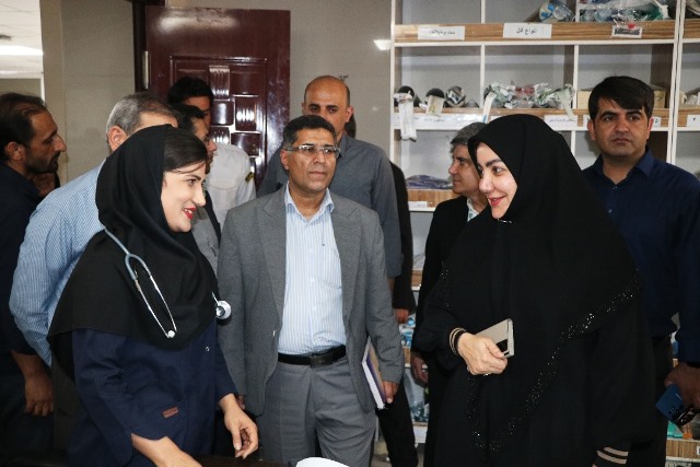 گزارش تصویری بازدید سرپرست دانشگاه علوم پزشکی یاسوج از بیمارستان امام خمینی(ره) دهدشت به مناسبت روز پزشک و دیدارهای صمیمانه با پرسنل و مردم+تصاویر