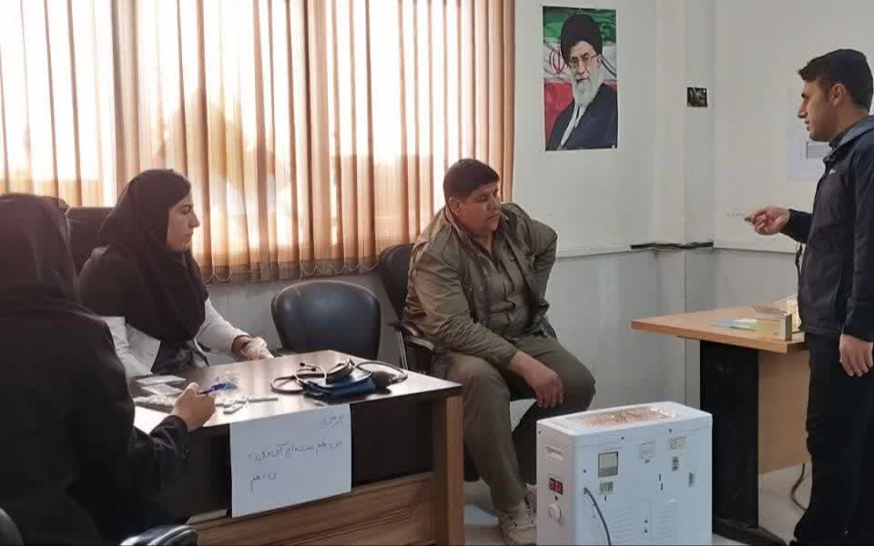 بازدید تیم سلامت شبکه بهداشت و درمان شهرستان مارگون از کارخانه سیمان 