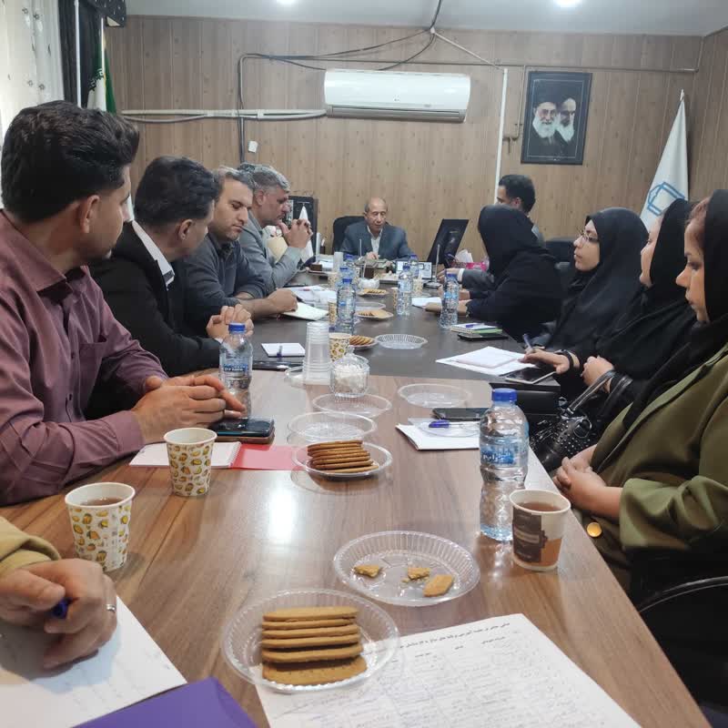  نشست هماهنگی دبیرخانه سلامت وامنیت غذایی استان با حضور رئیس وکارشناسان ساغ استانی وشهرستانی برگزار شد 