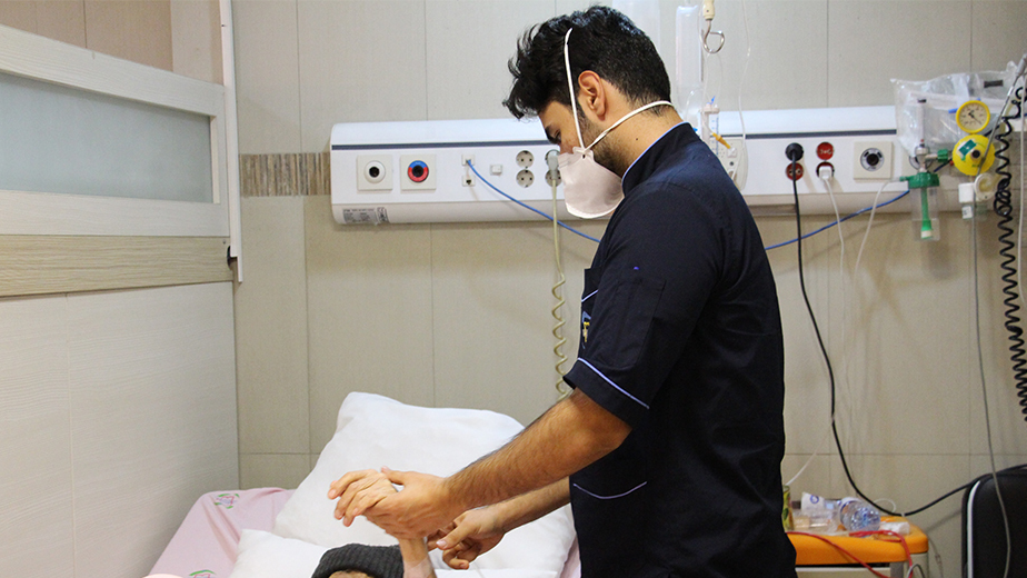 روایت هایی از کادر درمان    روایت دوم پایان یک مأموریت آغاز یک زندگی