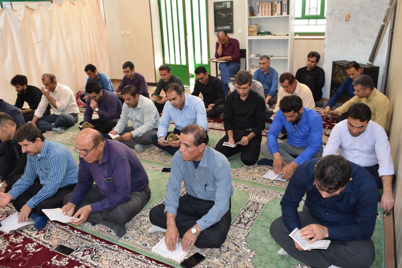 برگزاری مراسم عزاداری ابا عبدالله الحسین (ع) در حسینیه شبکه بهداشت و درمان بهمئی