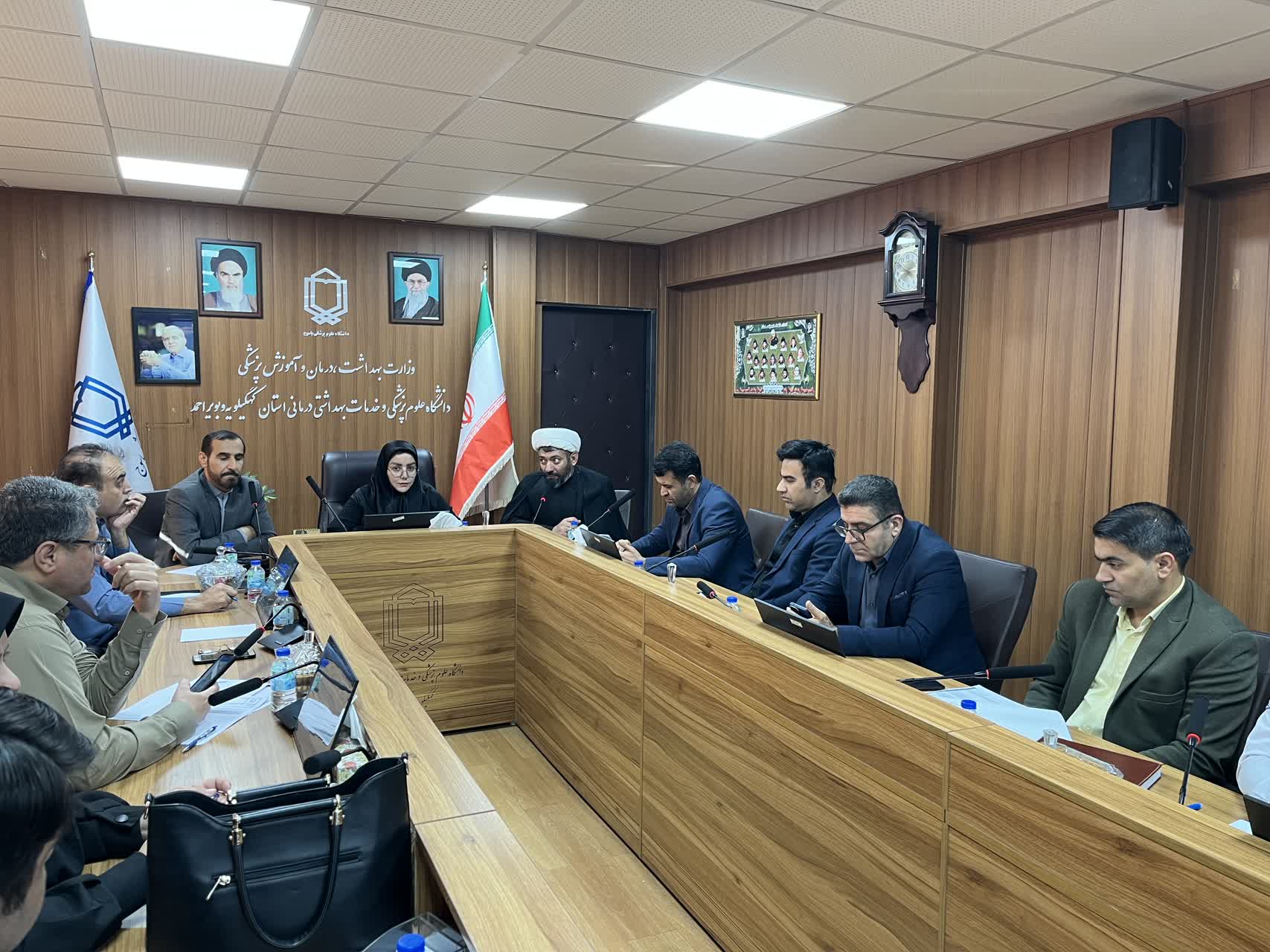 برگزاری نشست کمیته پدافند غیرعامل دانشگاه علوم پزشکی یاسوج با هدف افزایش آمادگی در برابر تهدیدات احتمالی 