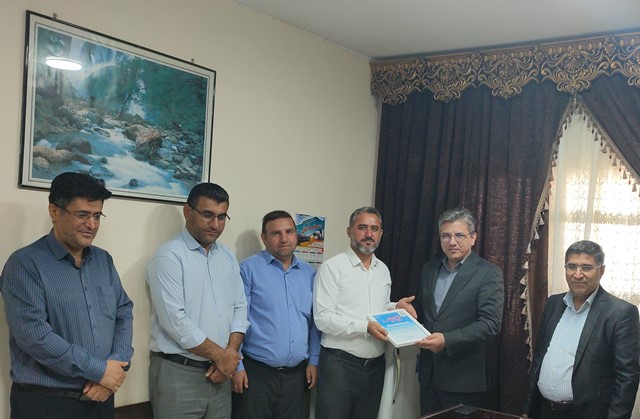 تجلیل از روابط عمومی بیمارستان دهدشت از طرف نظام پزشکی شهرستان های کهگیلویه،چرام و لنده