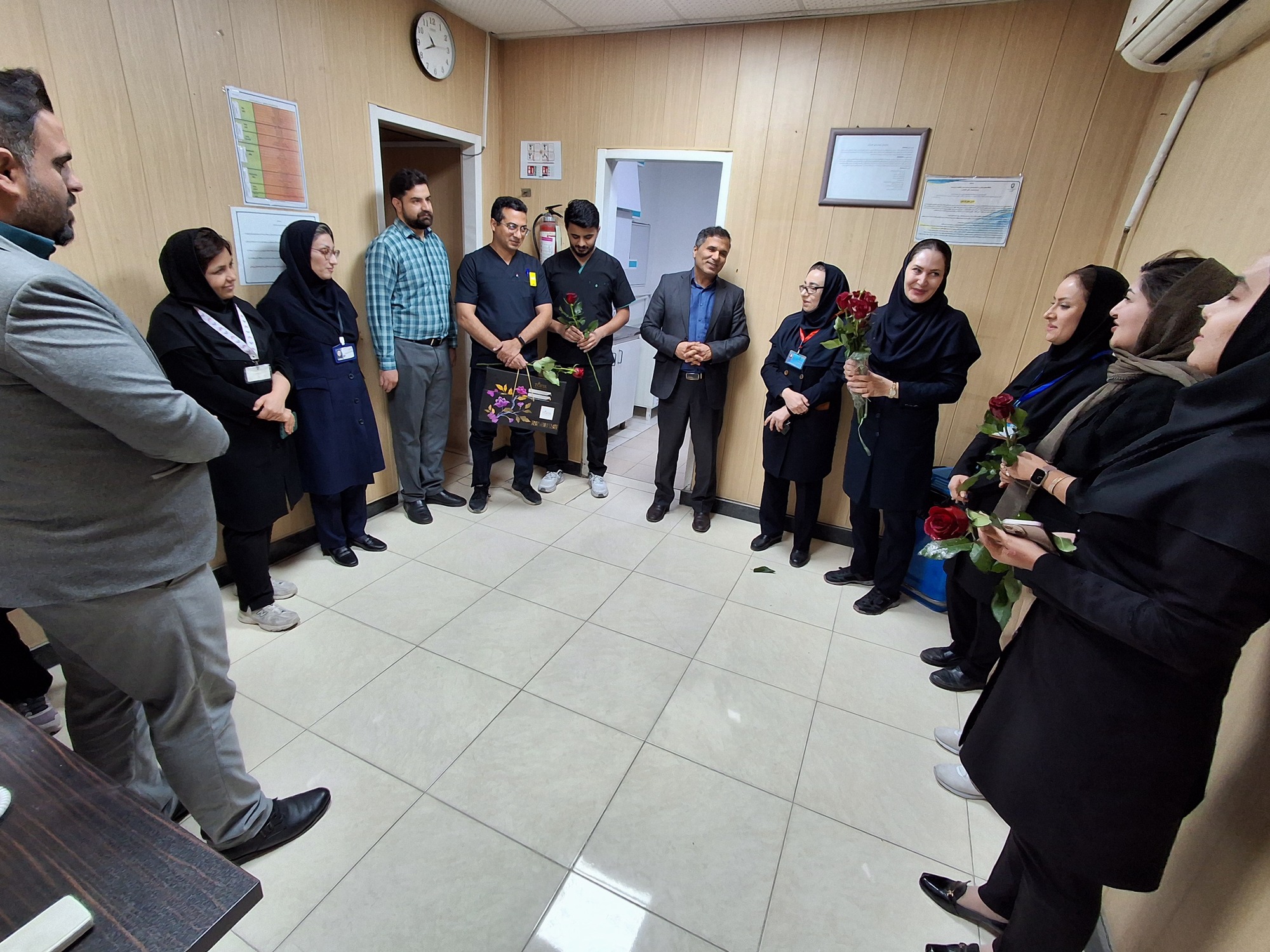 گرامیداشت روز جهانی رادیولوژی با حضور تیم مدیریتی بیمارستان شهید رجایی گچساران