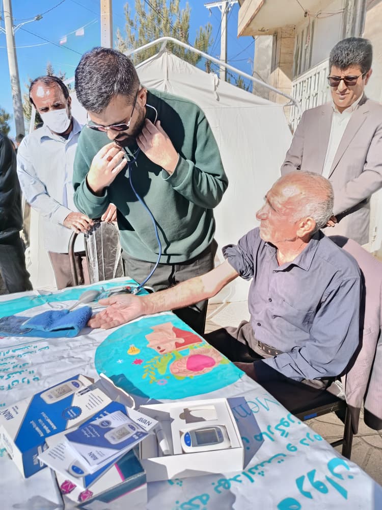 برپایی ایستگاه سلامت به مناسبت استقبال از شهدای گمنام در شهر مارگون