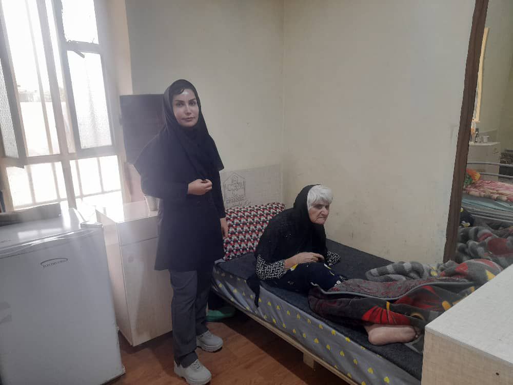 خدمات رایگان ویزیت پزشک و چکاپ سلامت برای بانوان سالمند سرای توانیار دهدشت