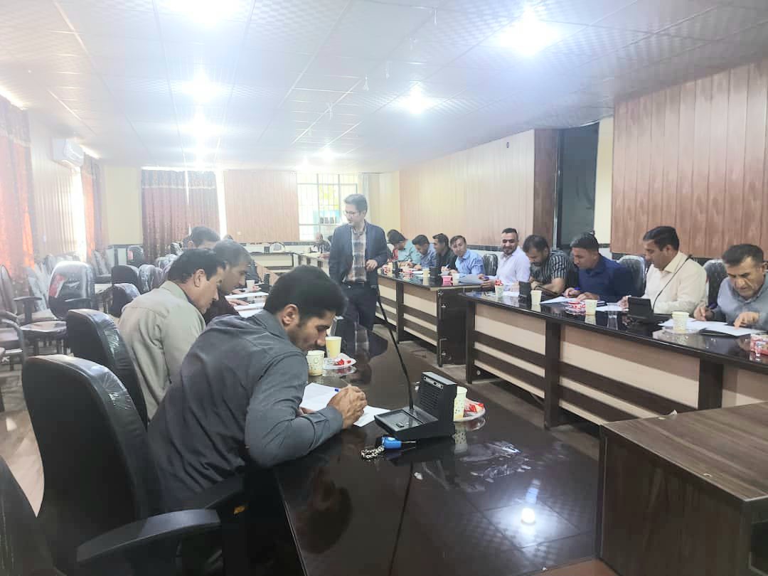 برگزاری کارگاه آموزشی  ایمن سازی ویژه بهورزان مراکز دیشموک و قلعه رئیسی/ تصاویر