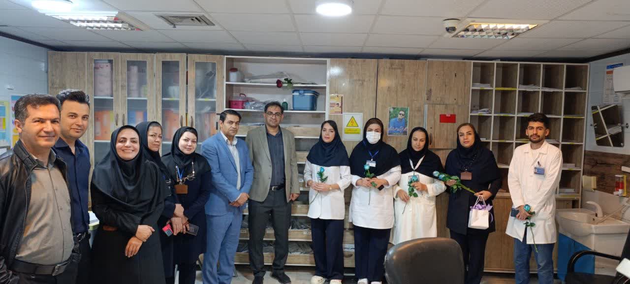 سرپرست بیمارستان امام سجاد(ع) یاسوج،به مناسبت میلاد با سعادت حضرت زینب کبری(س) و روز پرستار با حضور دربخشهای مختلف درمانی از زحمات و خدمات پرستاران تجلیل نمود