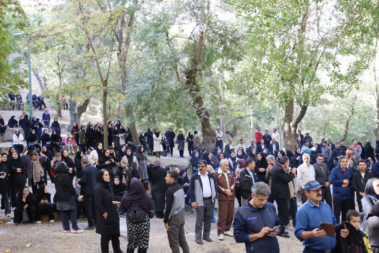 همایش بزرگ پیاده‌روی خانوادگی دانشگاه علوم پزشکی یاسوج برگزار شد