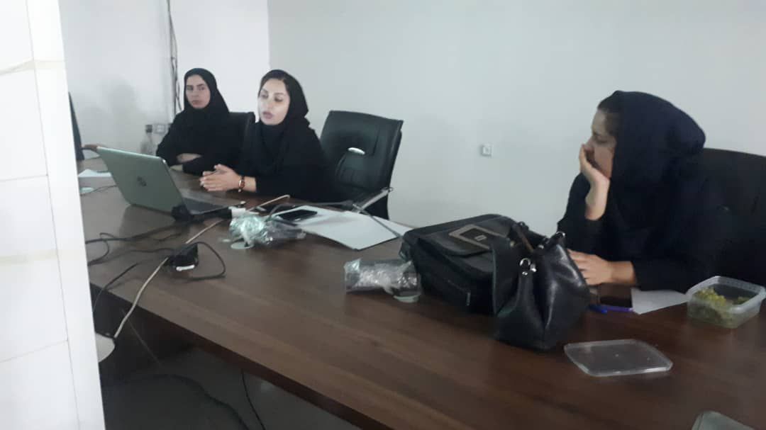 سومین جلسه ی طرح آمایش امید با هدف افزایش نرخ باروری کل در دهدشت برگزار شد