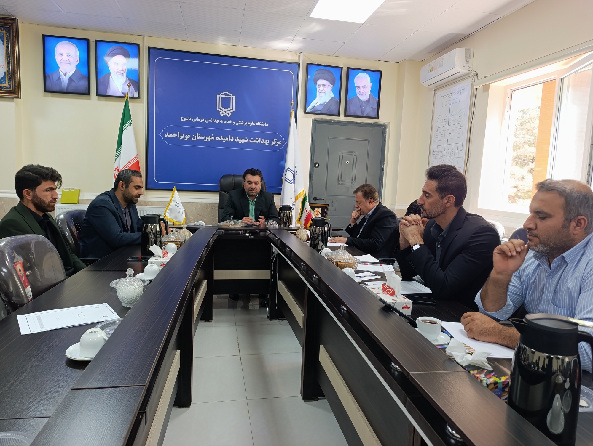 برگزاری جلسه هماهنگی مرکز بهداشت شهید دامیده و بنیاد علوی با هدف خدمت‌رسانی بهداشتی و درمانی در مناطق محروم بویراحمد