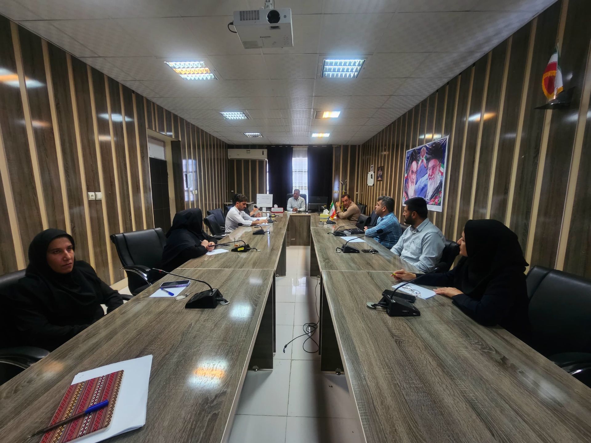 برگزاری کمیته سالمندان به مناسبت روز جهانی و هفته ملی سالمندان 