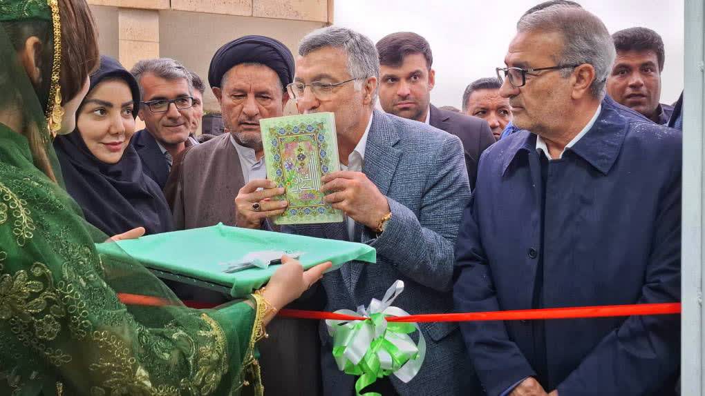 ویدئو کلیپی جذاب و دیدنی از سفر وزیر بهداشت به دهدشت