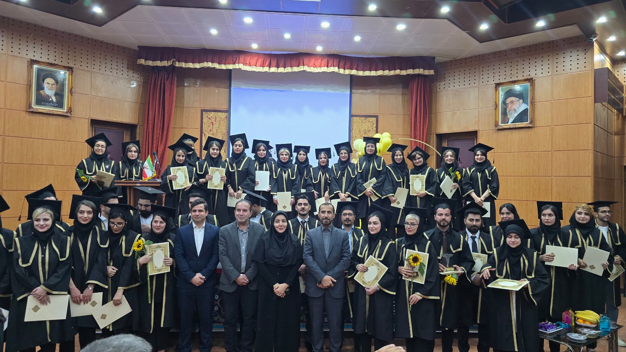  آیین دانش‌آموختگی دانشجویان پزشکی  ورودی بهمن ۹۷  برگزار شد