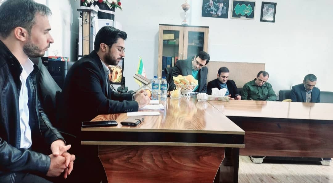 برگزاری جلسه بررسی مشکلات سامانه‌های آبرسانی شهرستان مارگون در شبکه بهداشت و درمان