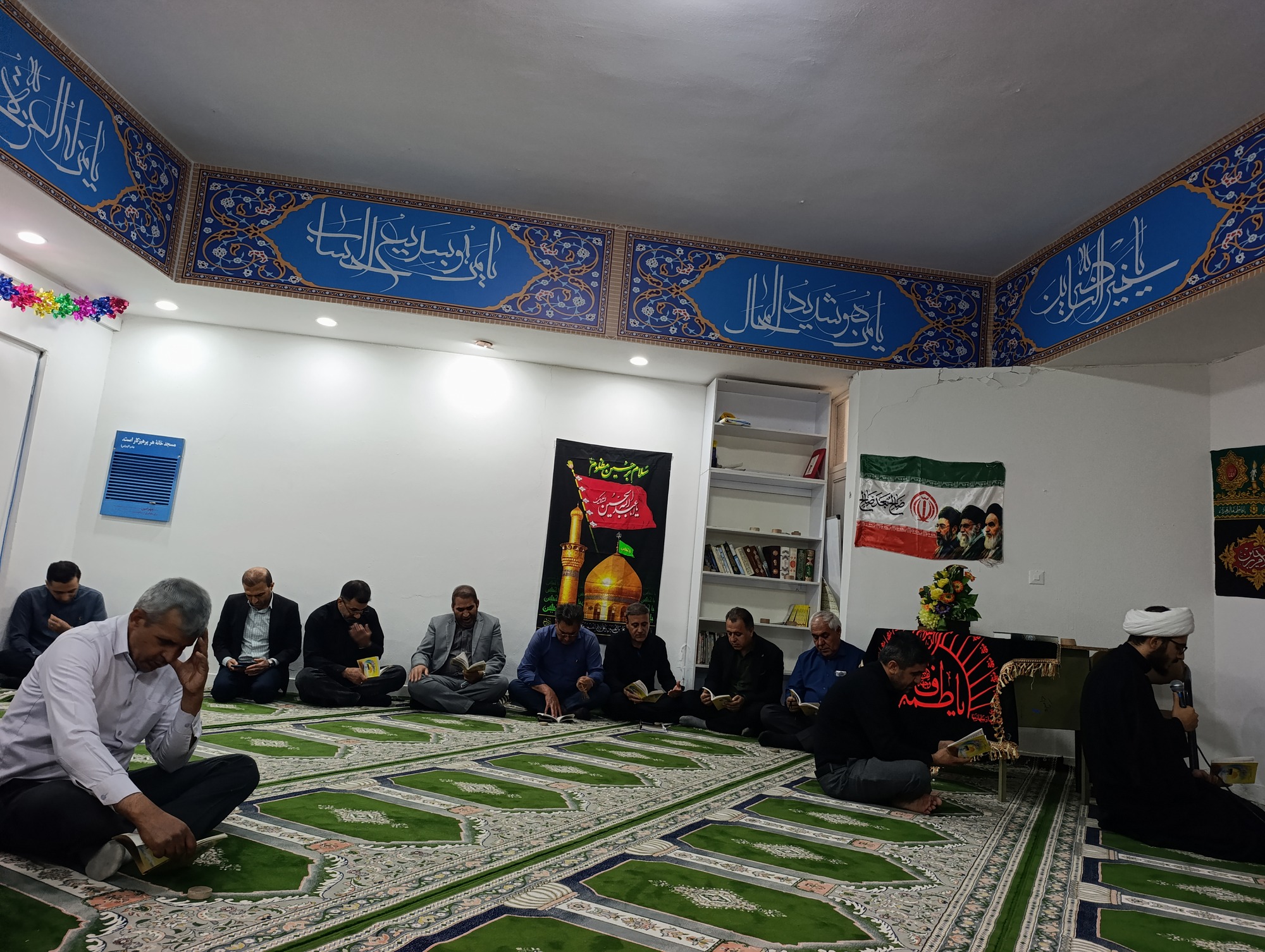 برگزاری مراسم معنوی زیارت عاشورا در مرکز بهداشت شهید دامیده شهرستان بویراحمد 