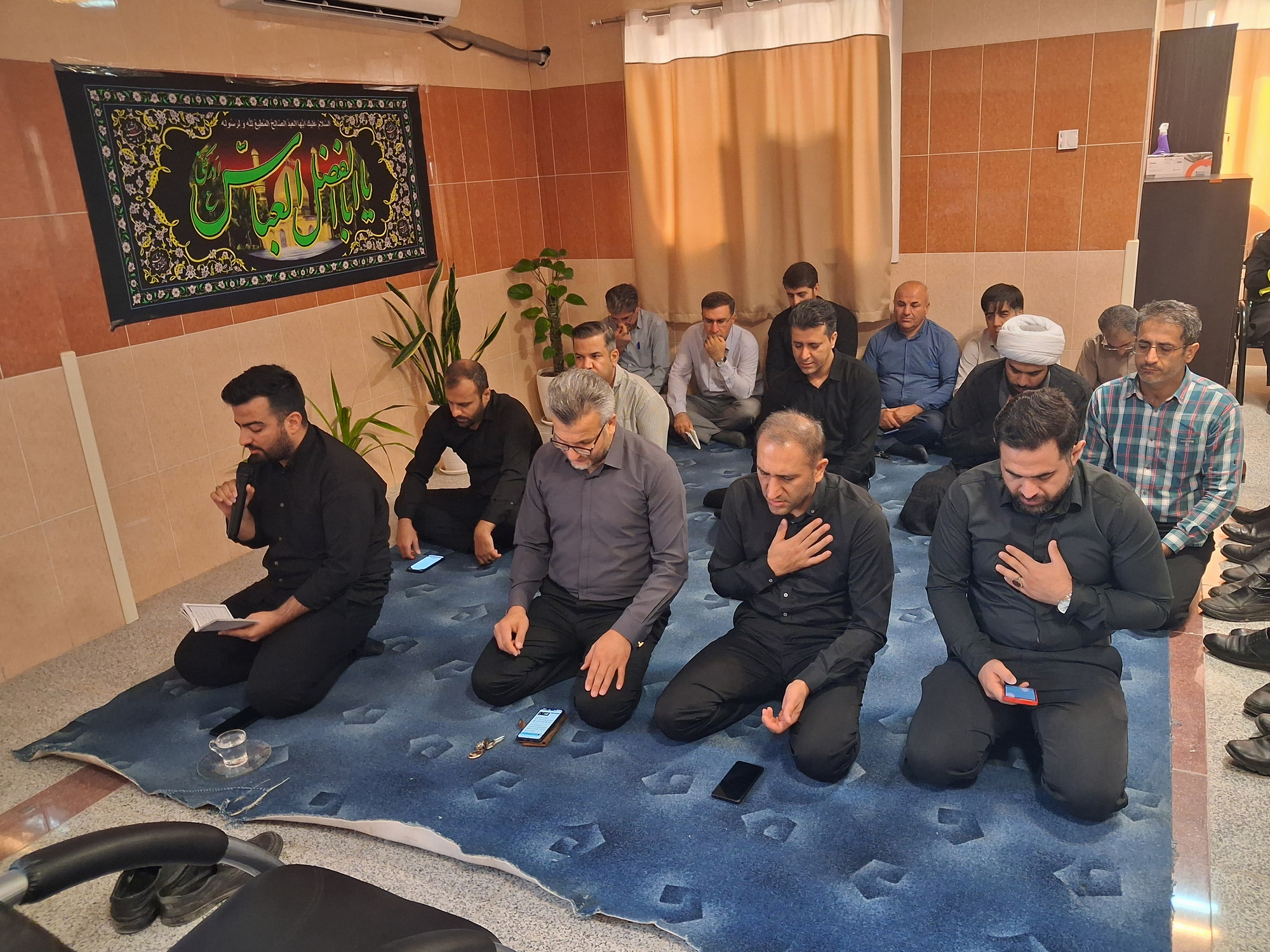 طنین نوای ملکوتی زیارت عاشورا در بیمارستان نرگسی گچساران