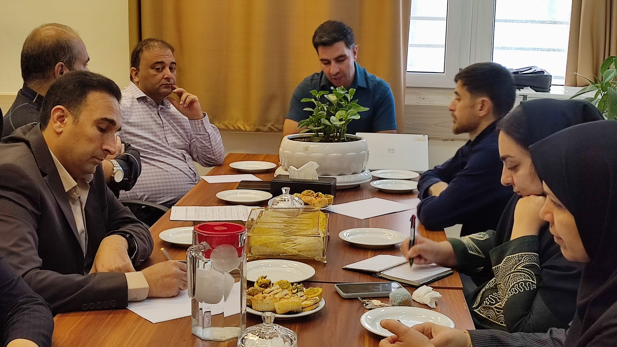 برگزاری نشست بررسی استقرار پرونده الکترونیک سلامت مبتنی بر هوش مصنوعی در بیمارستان شهید دکتر جلیل یاسوج