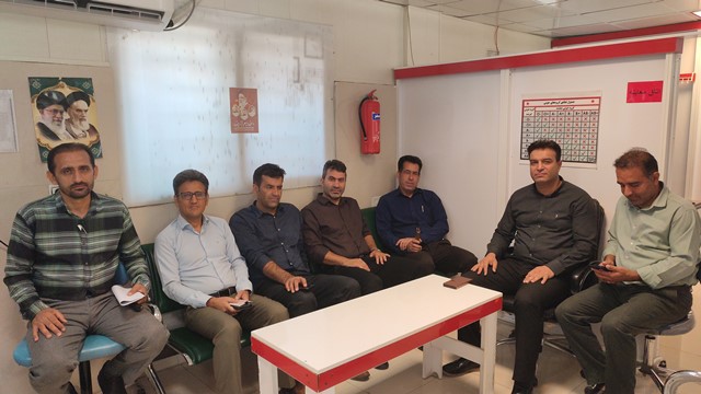 اهدا خون کارکنان بیمارستان دهدشت به مناسبت هفته ملی سلامت