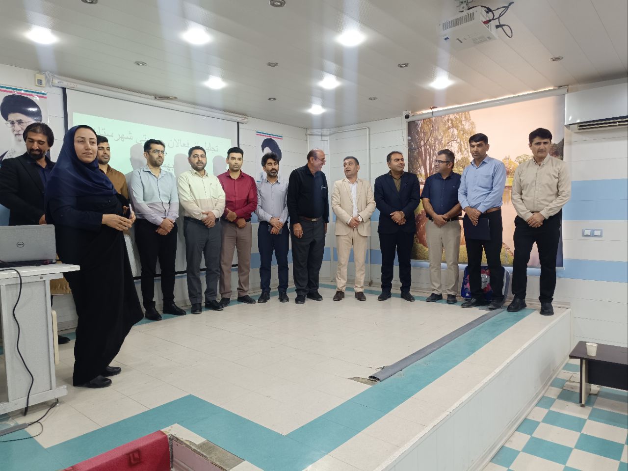 تجلیل از فعالان عرصه جوانی جمعیت و پرسنل دارای خانواده خوش جمعیت در شبکه بهداشت و درمان بهمئی