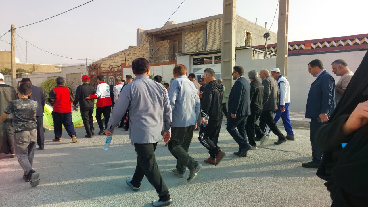 برگزاری همایش بزرگ پیاده‌روی خانوادگی در شهرستان بهمئی به مناسبت هفته دفاع مقدس و هفته‌های ملی سالمند، سلامت روان و روز جهانی قلب