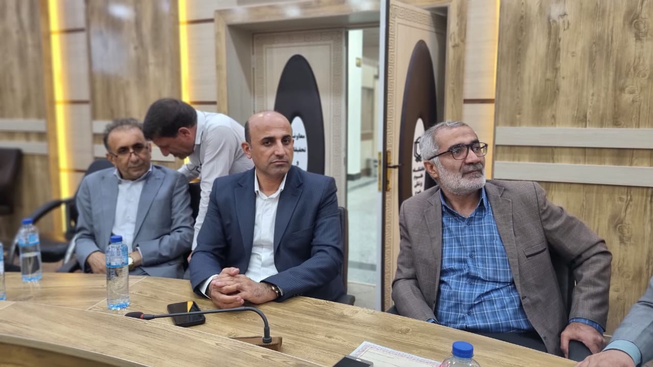جلسه بازگشایی مناقصه عملیات خاکبرداری بیمارستان ۲۰۰ تختخوابی دهدشت برگزار شد