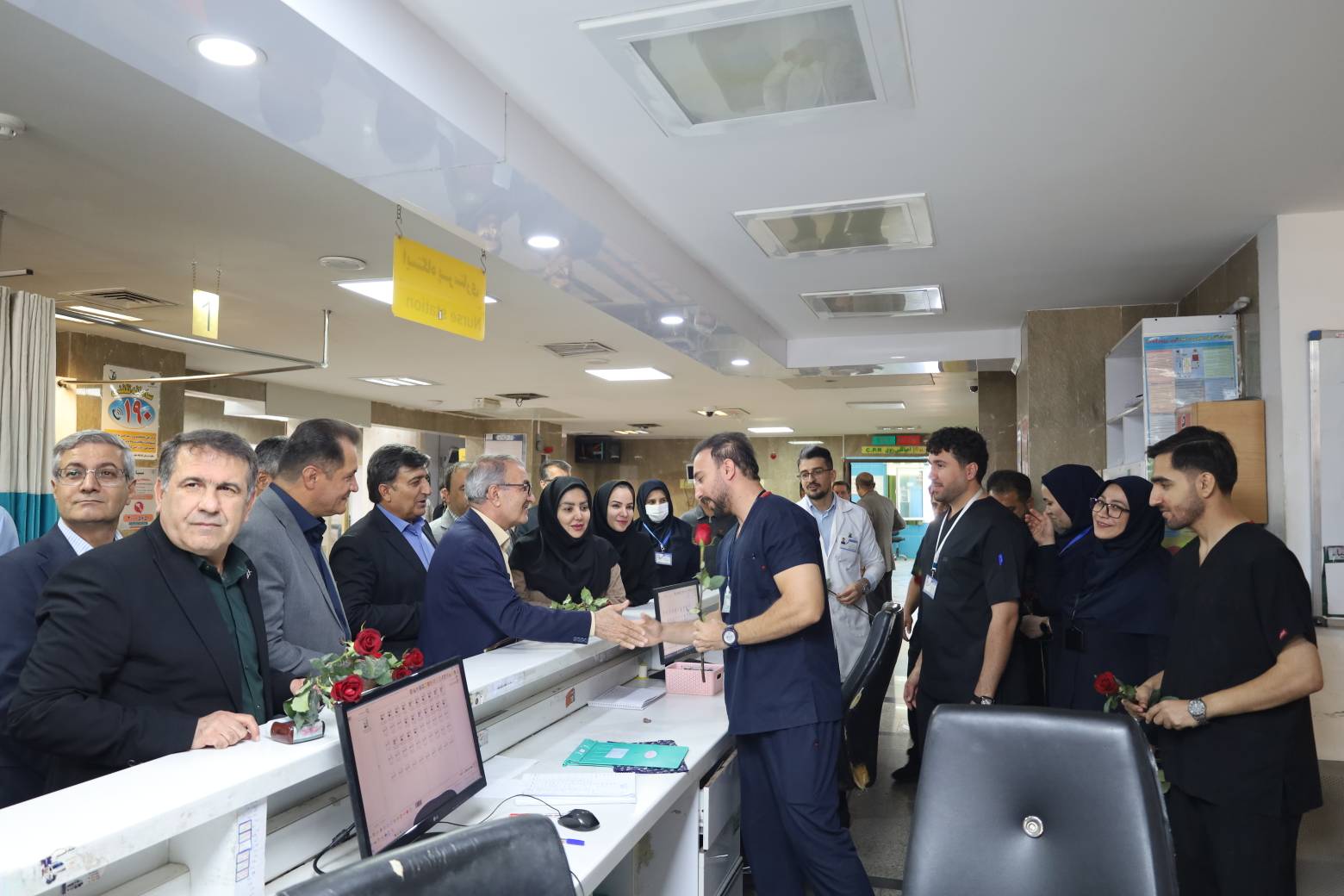 حضور استاندار و رئیس دانشگاه علوم پزشکی یاسوج در بیمارستان شهید جلیل به مناسبت روز پرستار